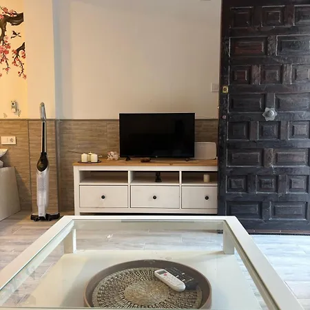 Carihuela Beachfront Retreat Apartment Torremolinos